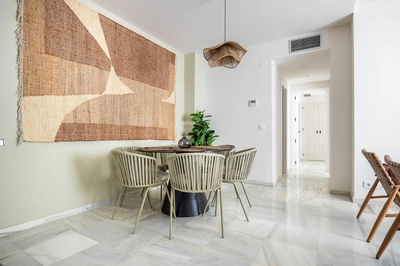 Amplisimo Apartamento De Diseno Nuevo En El Corazon De Triana, Parking Included Sevilla