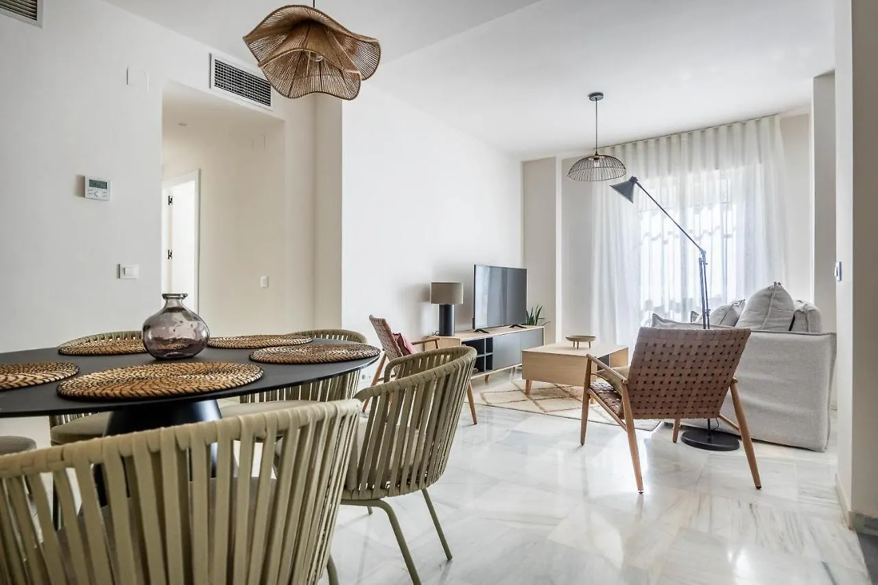 Amplisimo Apartamento De Diseno Nuevo En El Corazon De Triana, Parking Included Sevilla 0*,  España
